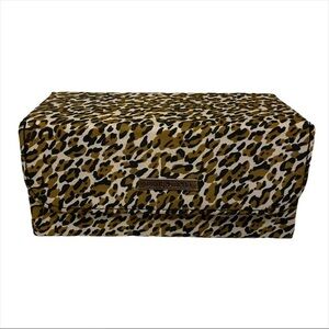 CORINNE MCCORMACK | glasses case holds 4 pairs